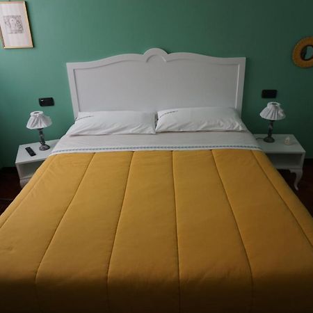Gli Anemoni B&B Free Parking Genoa Bagian luar foto