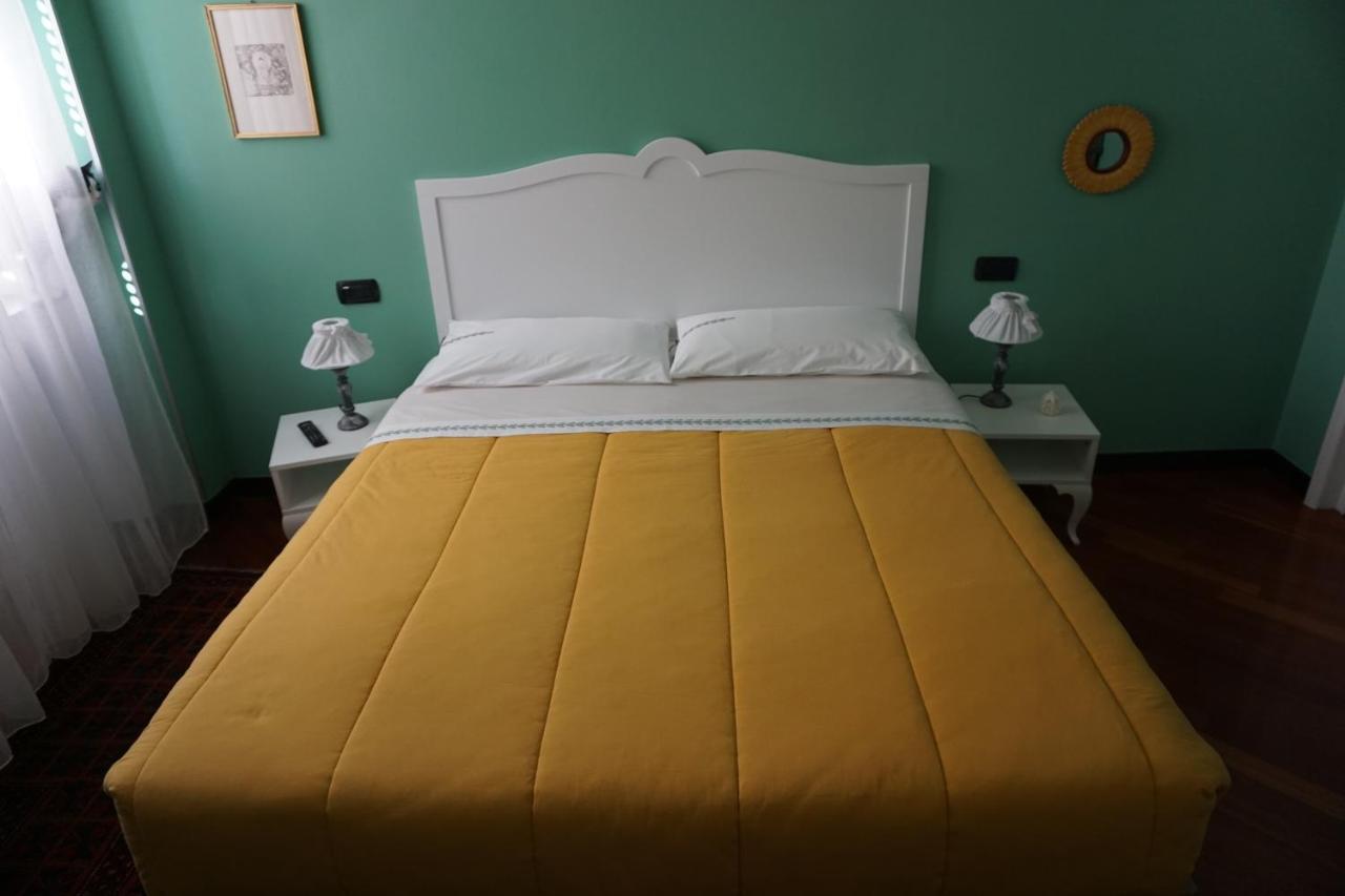 Gli Anemoni B&B Free Parking Genoa Bagian luar foto