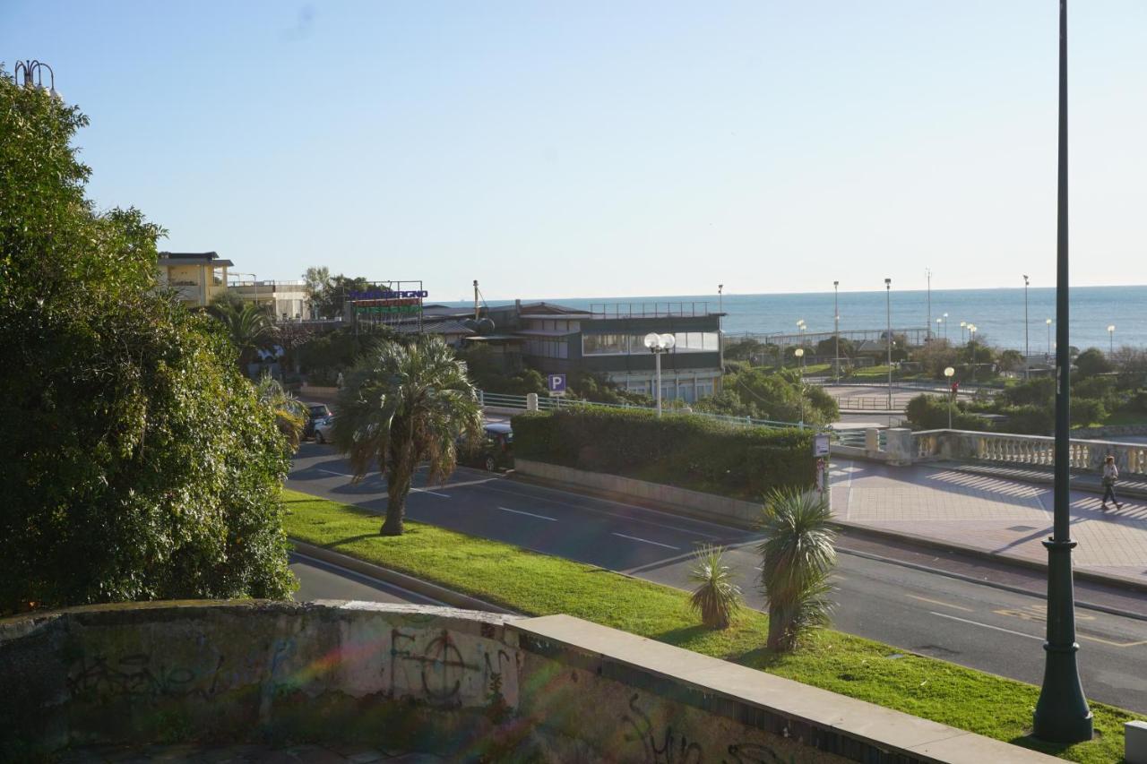 Gli Anemoni B&B Free Parking Genoa Bagian luar foto