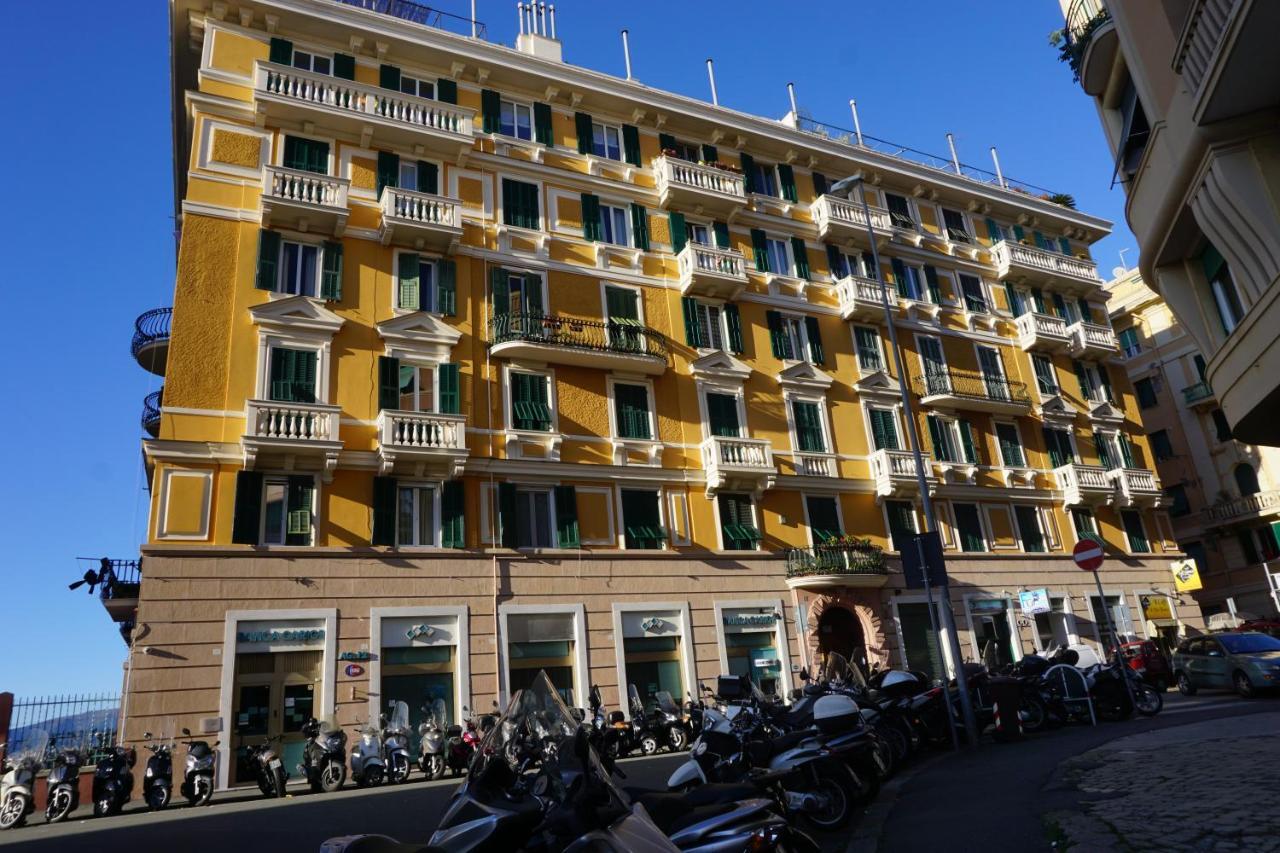 Gli Anemoni B&B Free Parking Genoa Bagian luar foto