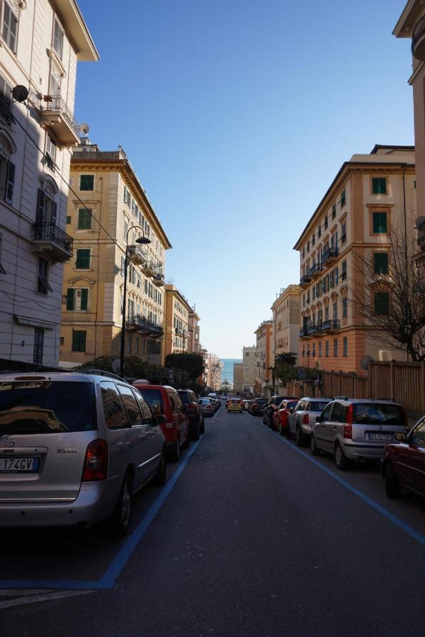 Gli Anemoni B&B Free Parking Genoa Bagian luar foto